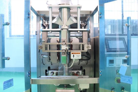 Автоматическая упаковочная машина из композитного материала с пленкой для мешков с пекарным порошком весом 1-500 г