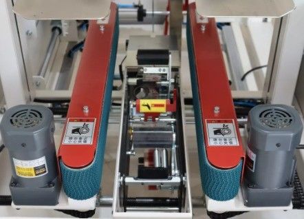 Стеклянный упаковочный материал высокая скорость 25 картон в минуту Автоматическая уплотнительная машина