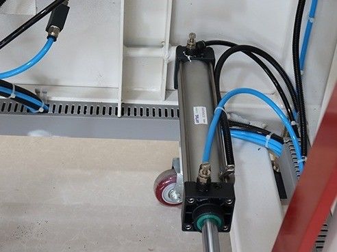 После обслуживания запасные части Автоматический картонный корпус для уплотнителя нижней ленты