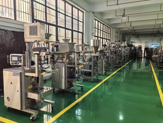 Автоматическая машина для упаковки пищевых продуктов в виде гранул для треугольных пакетов конфеты мощностью 400 кг