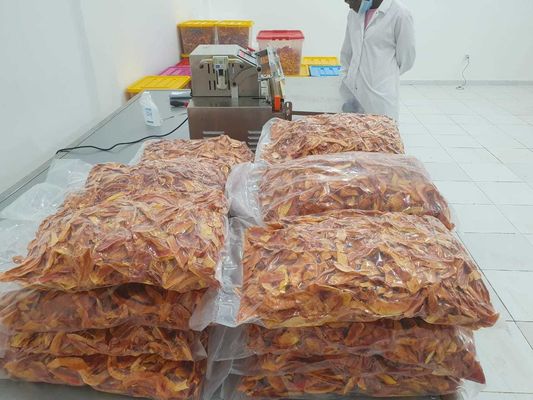 Электрический вакуумный уплотнитель для коммерческой 1070*460*1020мм пленки Тип упаковки Внешний насос