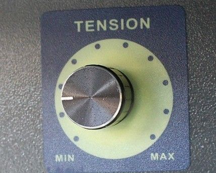 Полноавтоматическая машина для застегивания ремней из ПП для грузоподъемности 300 кг в картонной упаковке