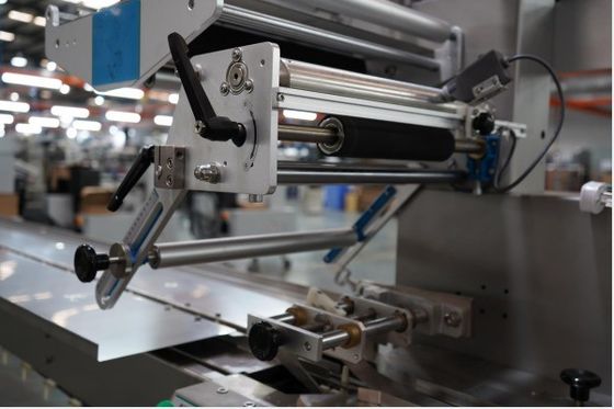 Высокоавтоматические одноразовые упаковочные машины для упаковки подушек для сигарет для ресторана