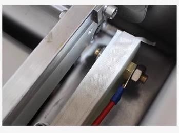 800 Вт сила уплотнения вакуумный упакованный рис Автообразный кирпичный вакуумный упаковочный аппарат для риса